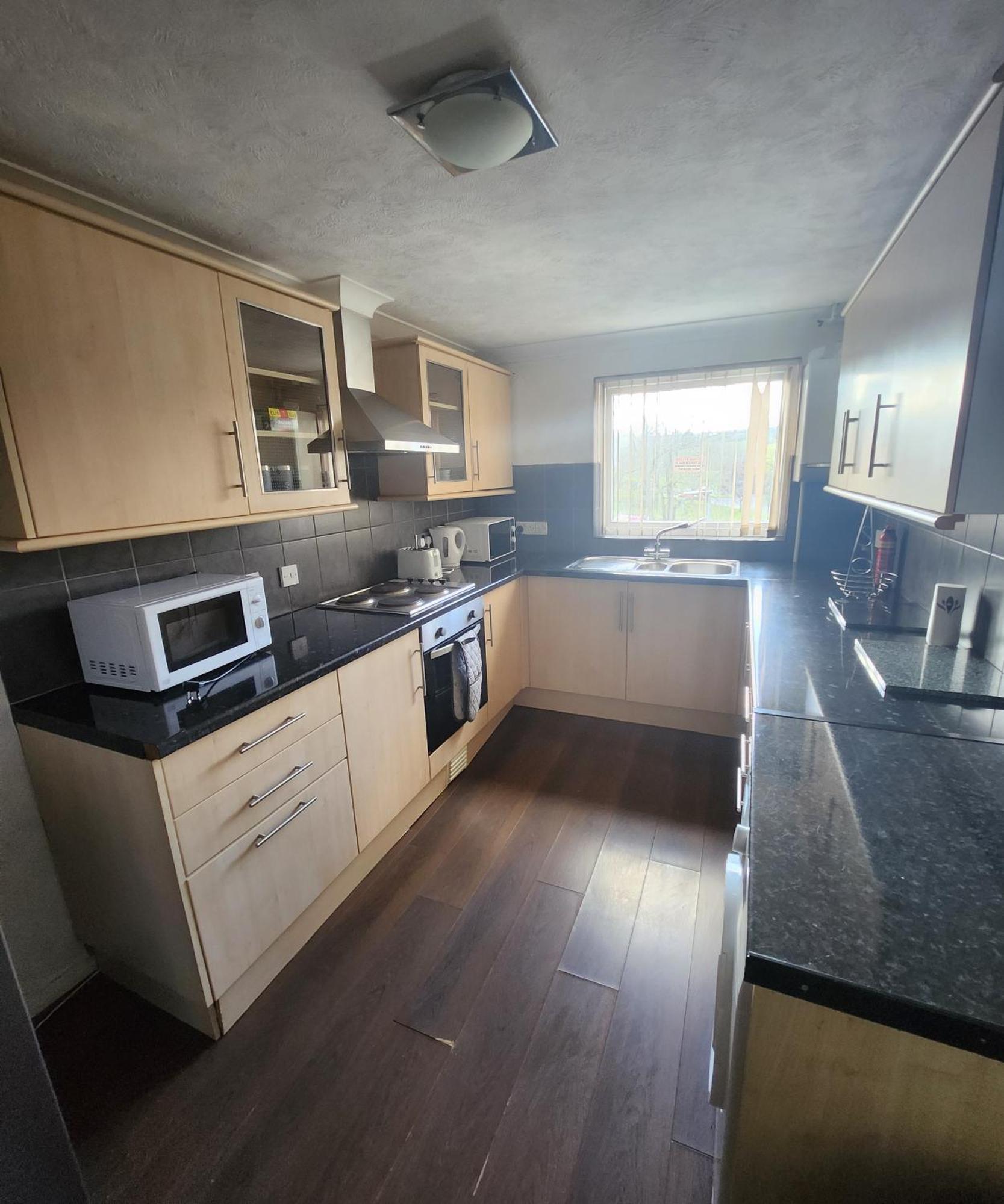 Three Bedroom Apartment Chatham (Kent)